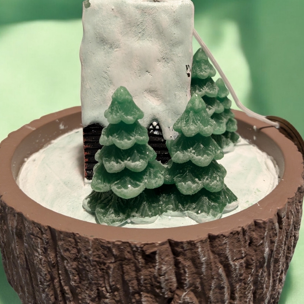 NEW ASPEN Ski Lodge 3D Scented Candle - Picture 2 of 7